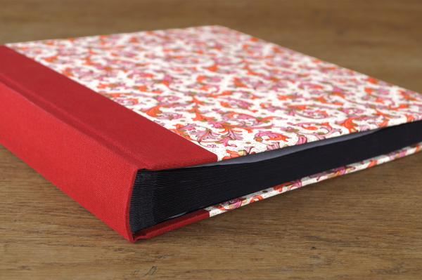 Elegantes Fotoalbum rot "Lugano", roter Leinenrücken, Handarbeit